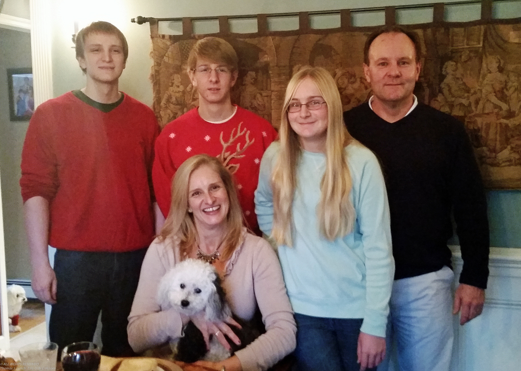 Thanksgiving Lynch Family for XMAS card  ~~  Dan home for break, Daisy phot bombed the shot (lower left)
