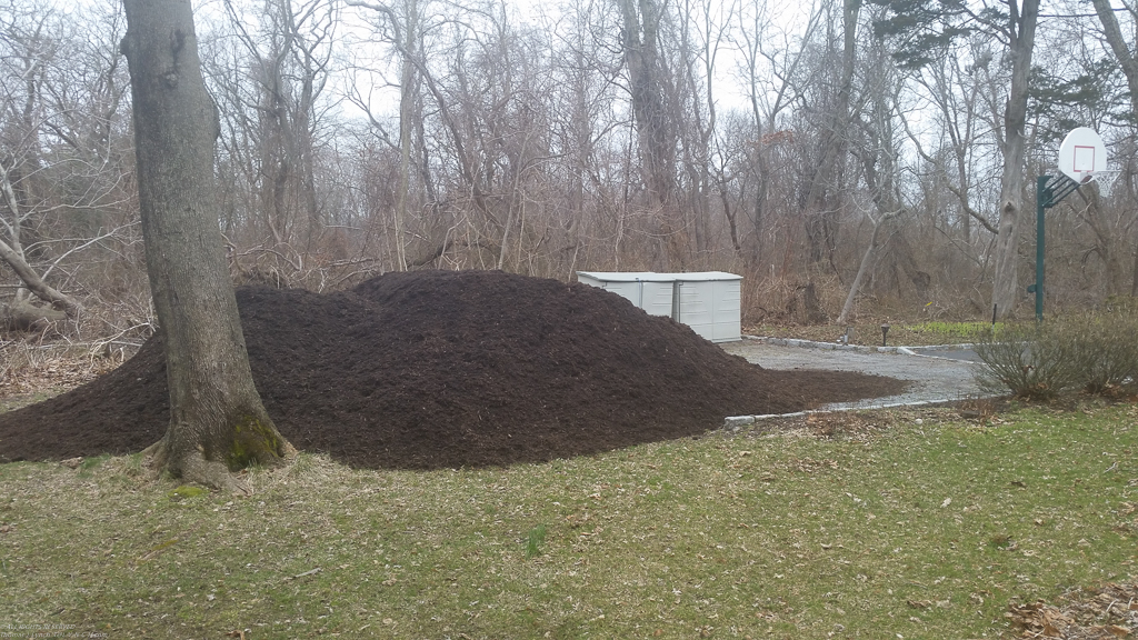 Might have gotton carried away here.  30 cu YARDS of mulch  ~~  