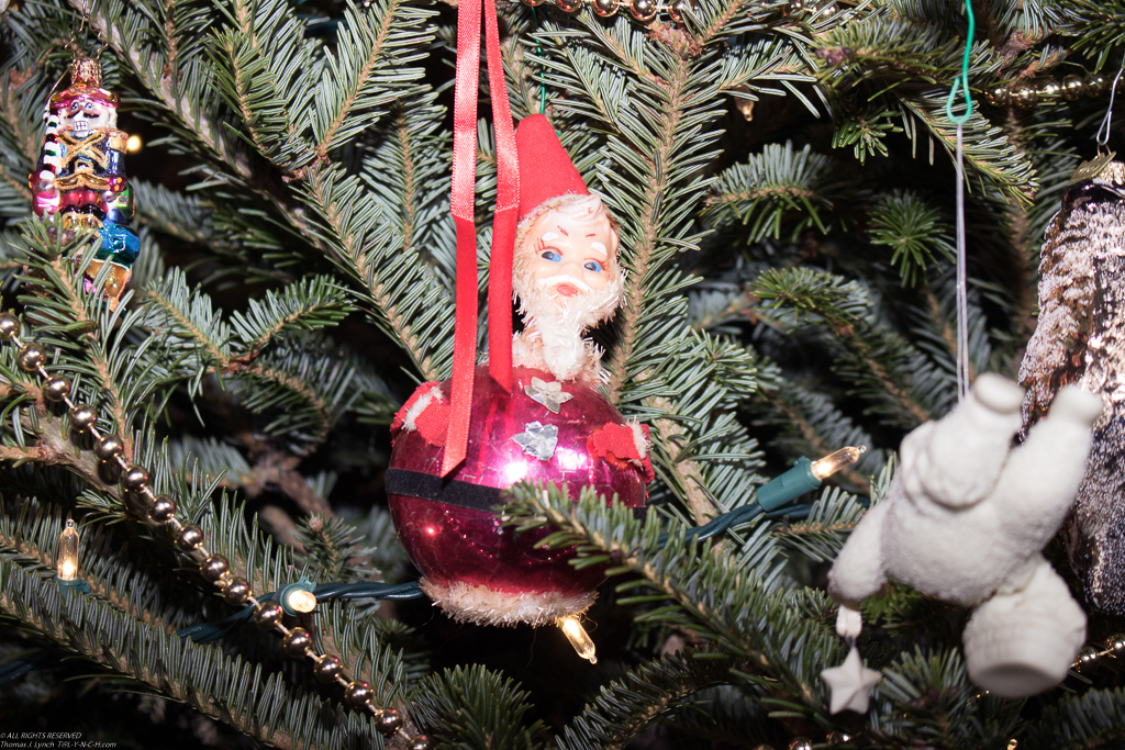 Old ornament from the 1960s  ~~  