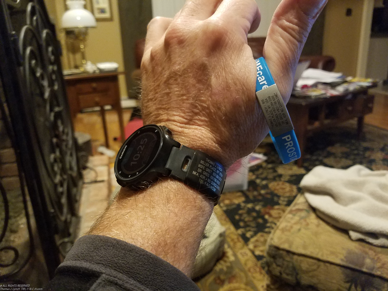 RoadID and Garmin band helper  ~~  this is the caption